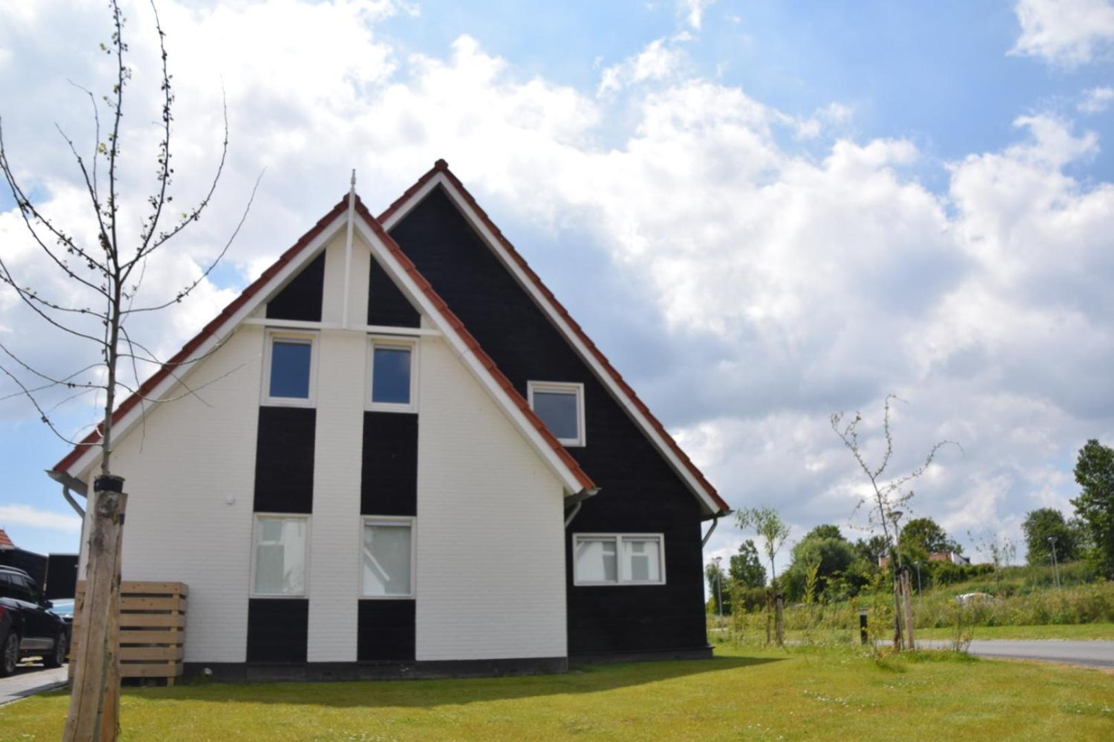 Holiday home Wulpdal